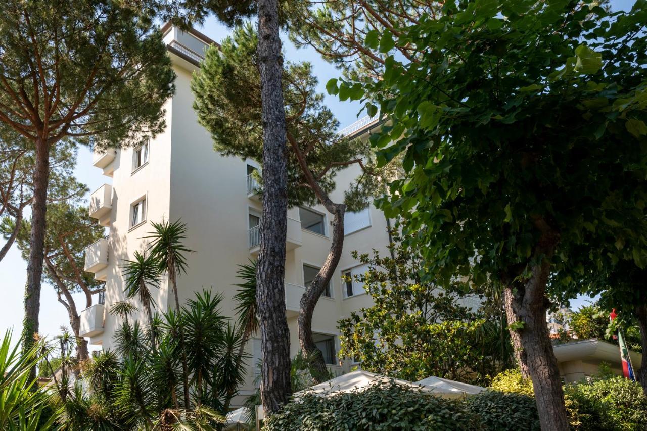 Hotel Sylvia Lido di Camaiore Exterior foto