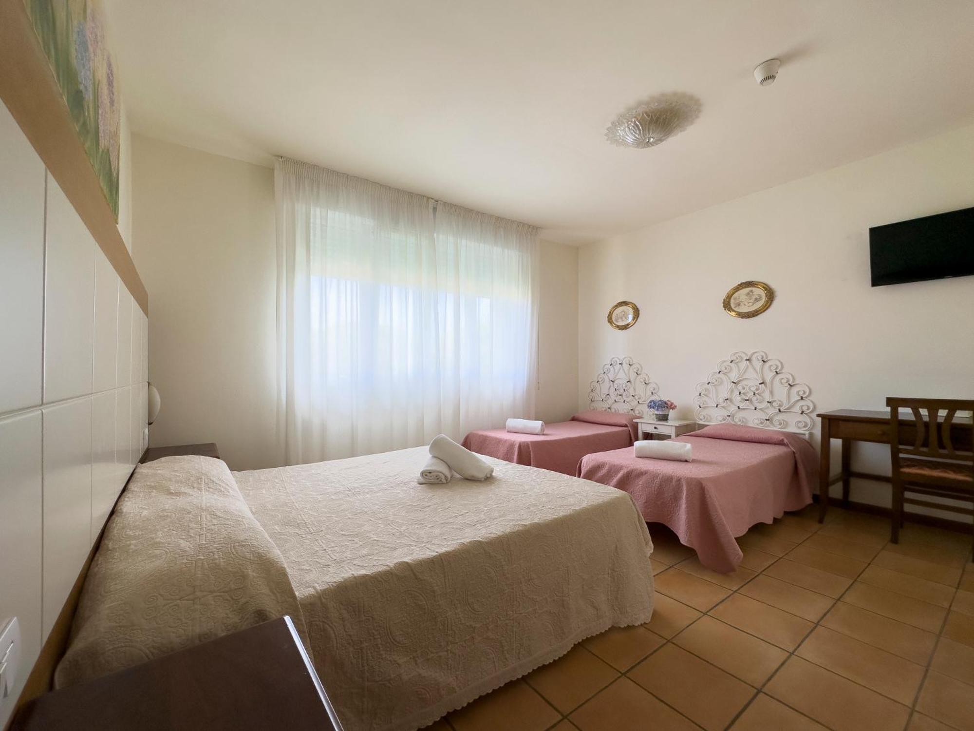 Hotel Sylvia Lido di Camaiore Exterior foto
